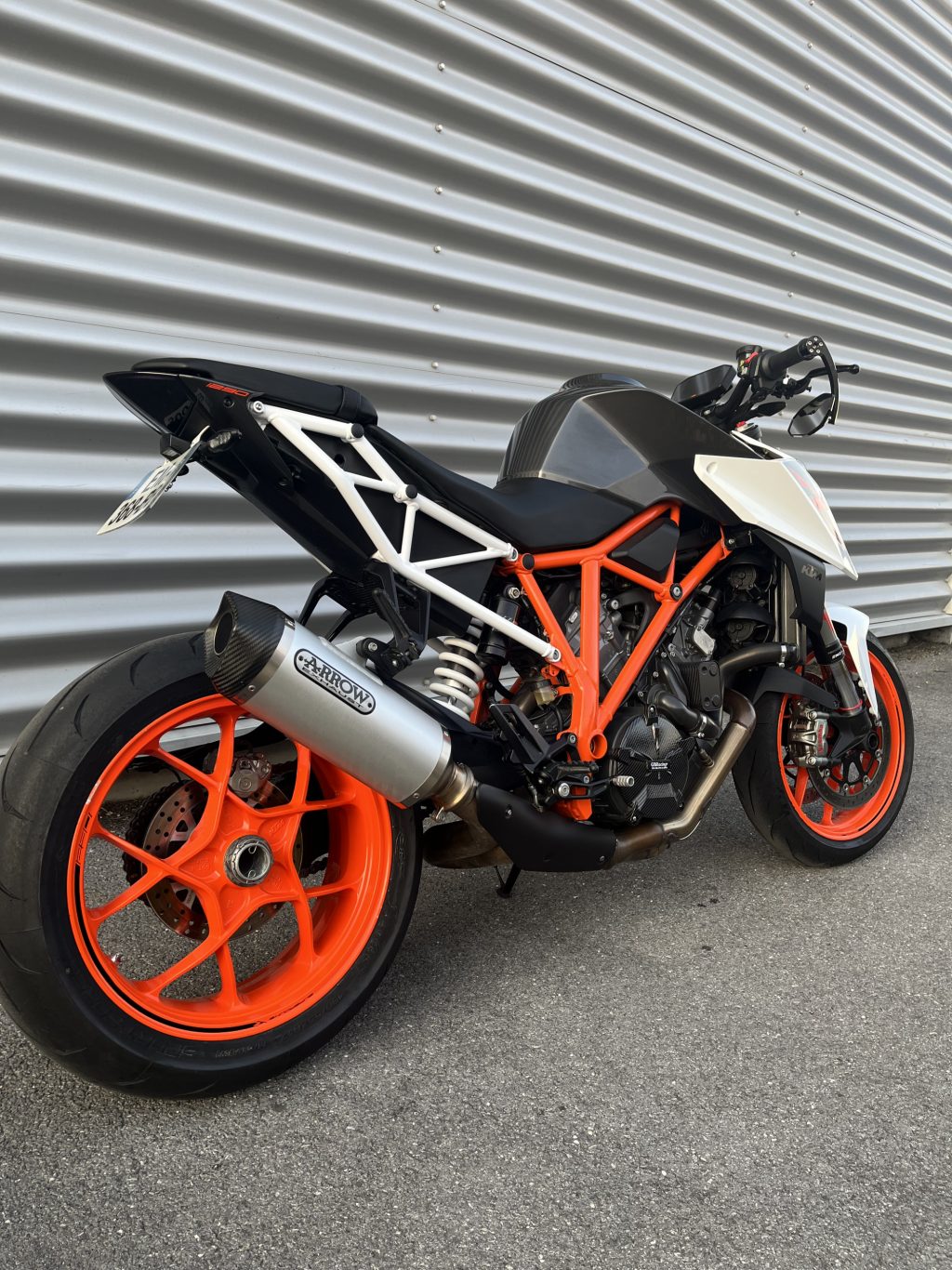 KTM 1290 SUPER DUKE R – Image 3
