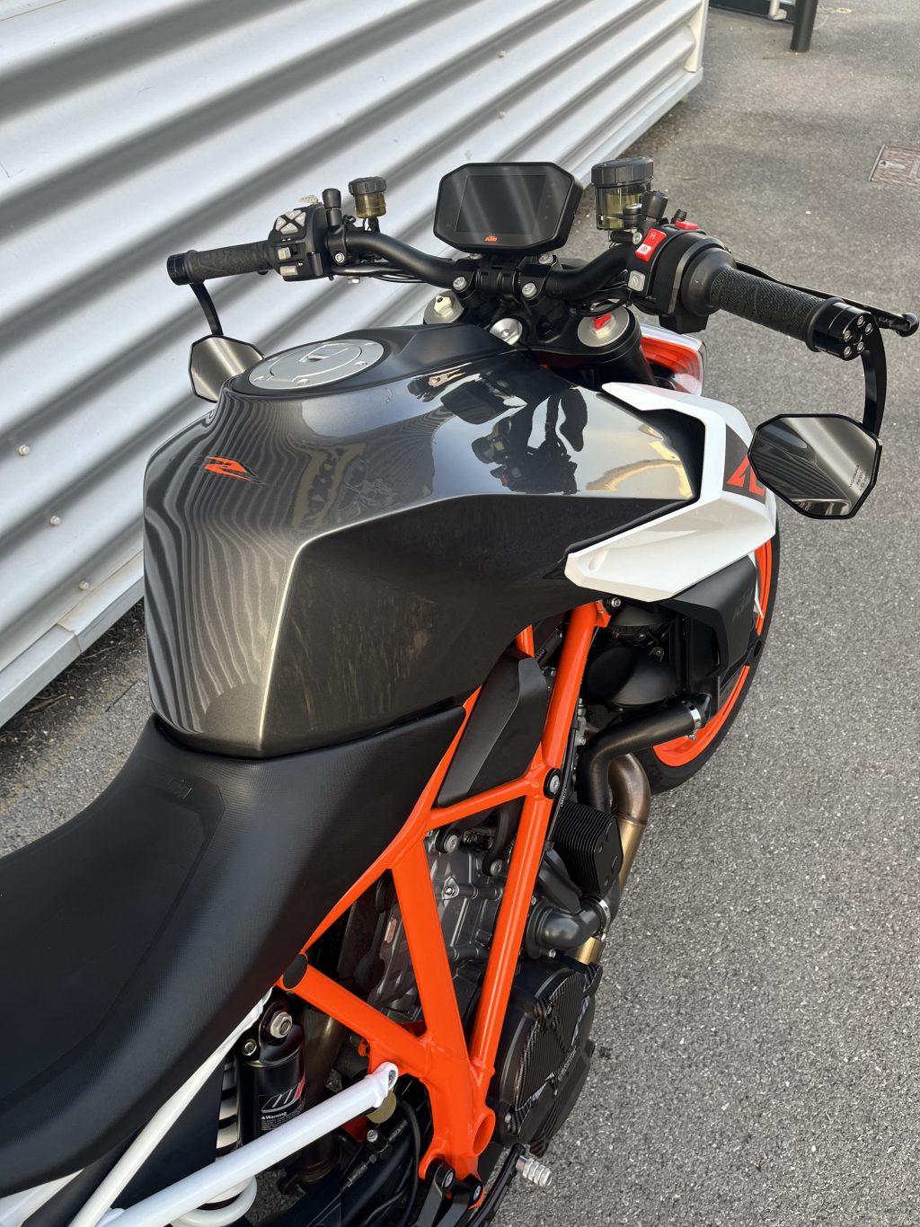 KTM 1290 SUPER DUKE R – Image 4