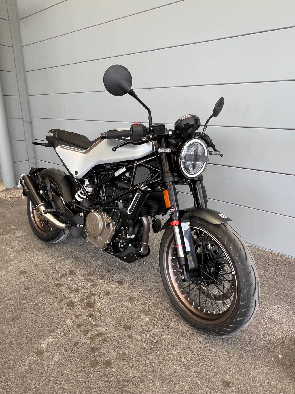 HUSQVARNA 401 VITPILEN – Image 2