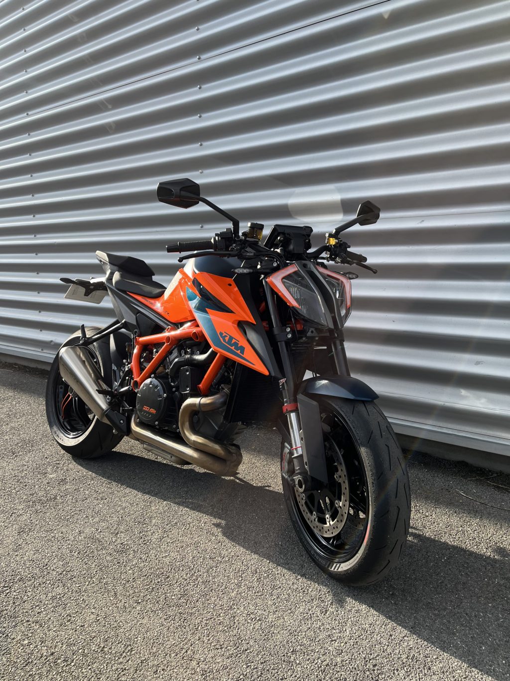 KTM 1290 SUPER DUKE R – Image 2