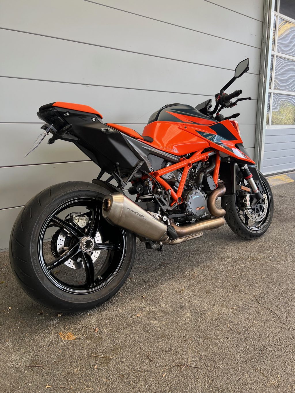 KTM 1290 SUPER DUKE R – Image 3