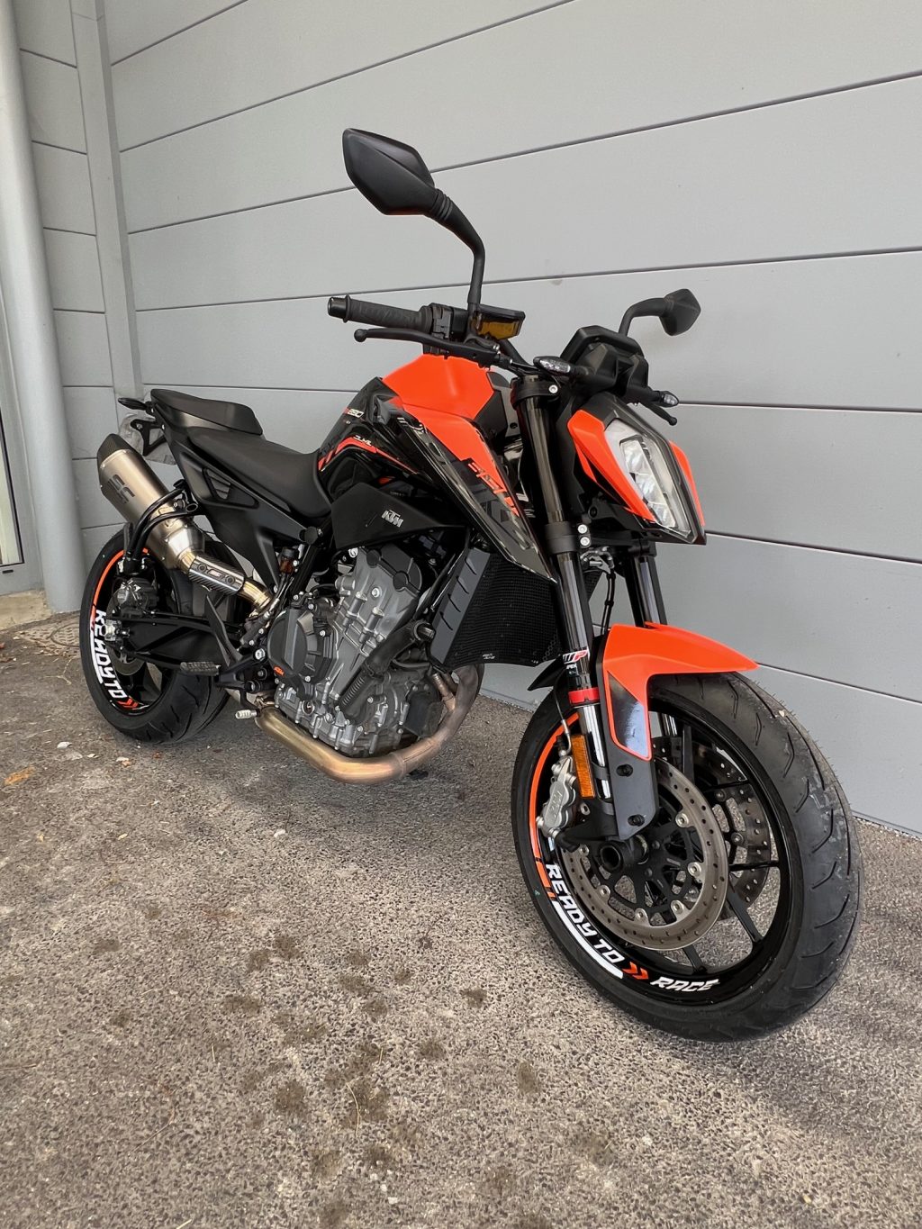 KTM 890 DUKE – Image 2
