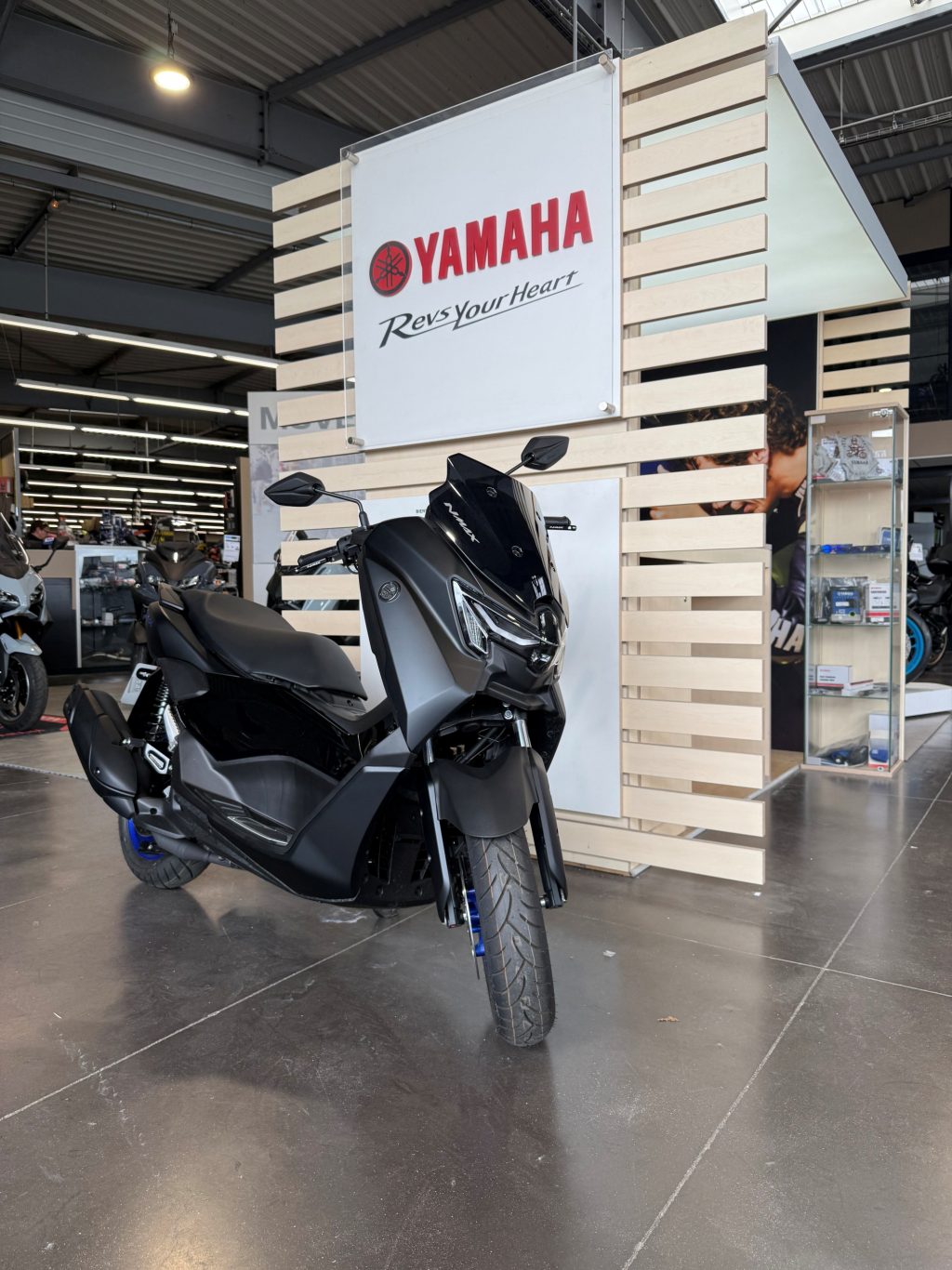 YAMAHA NMAX 125