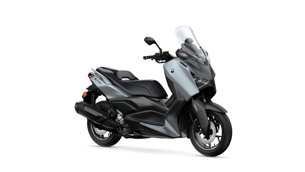 YAMAHA XMAX 300 TECH MAX + (25)