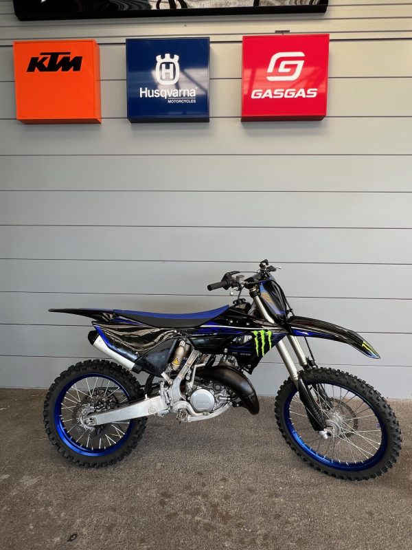 YAMAHA YZ125 MONSTER EDITION