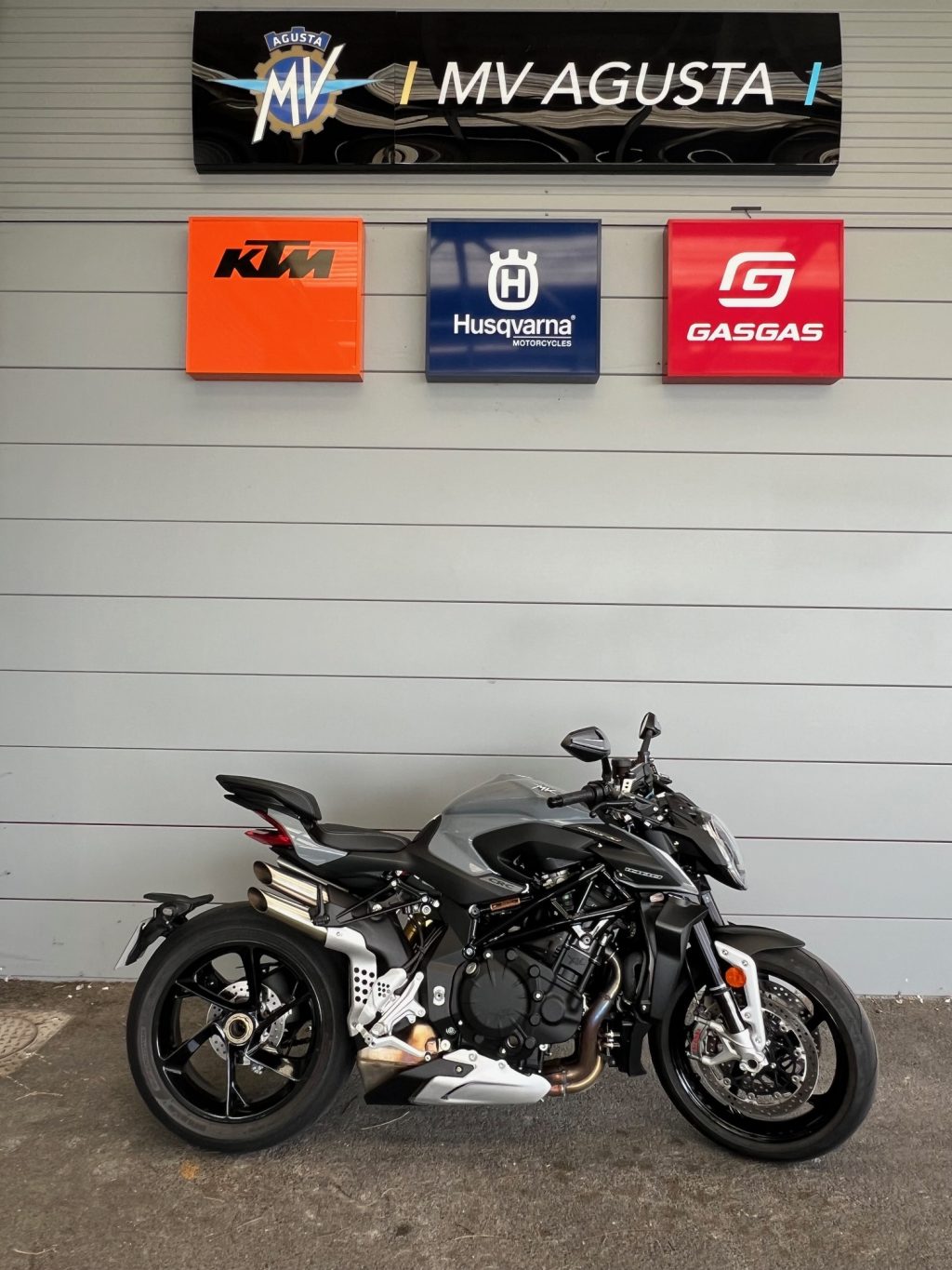 MV AGUSTA BRUTRALE 1000 RS – Image 3