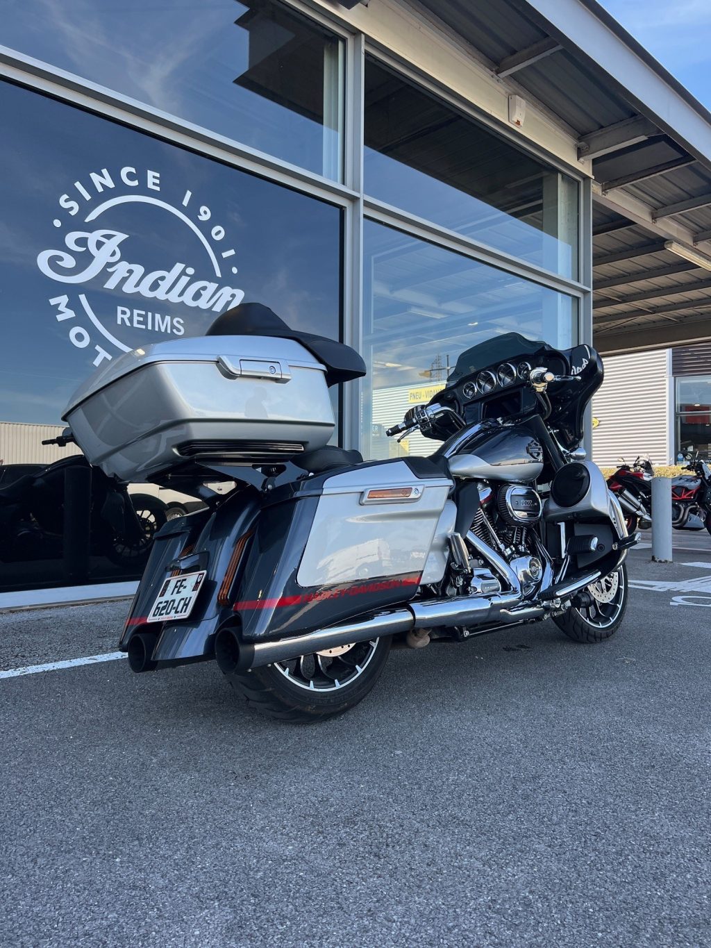 HARLEY-DAVIDSON TOURING STREET GLIDE 1923 CVO – Image 3