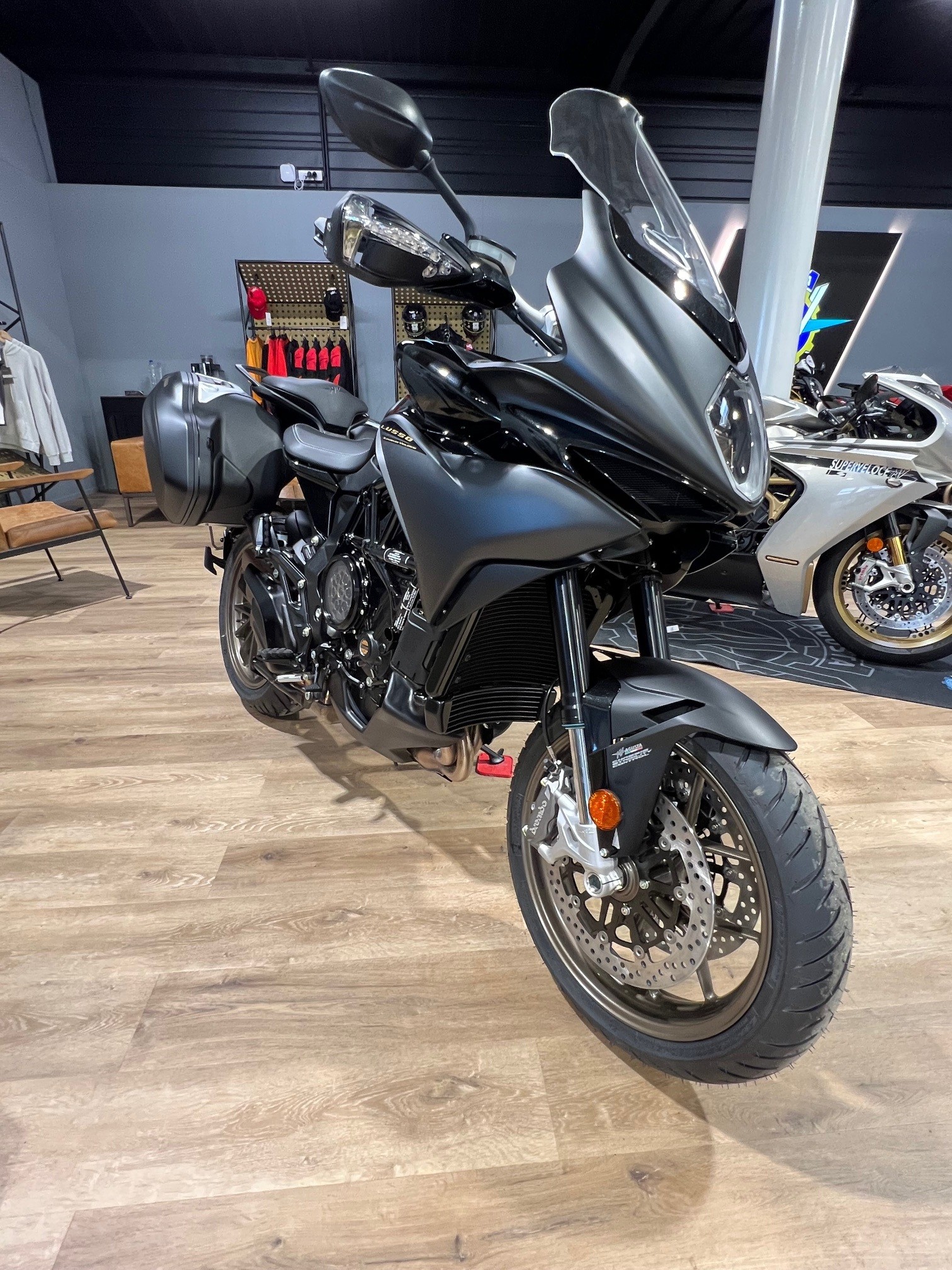 MV AGUSTA TURISMO VELOCE LUSSO NEUVE – Image 2