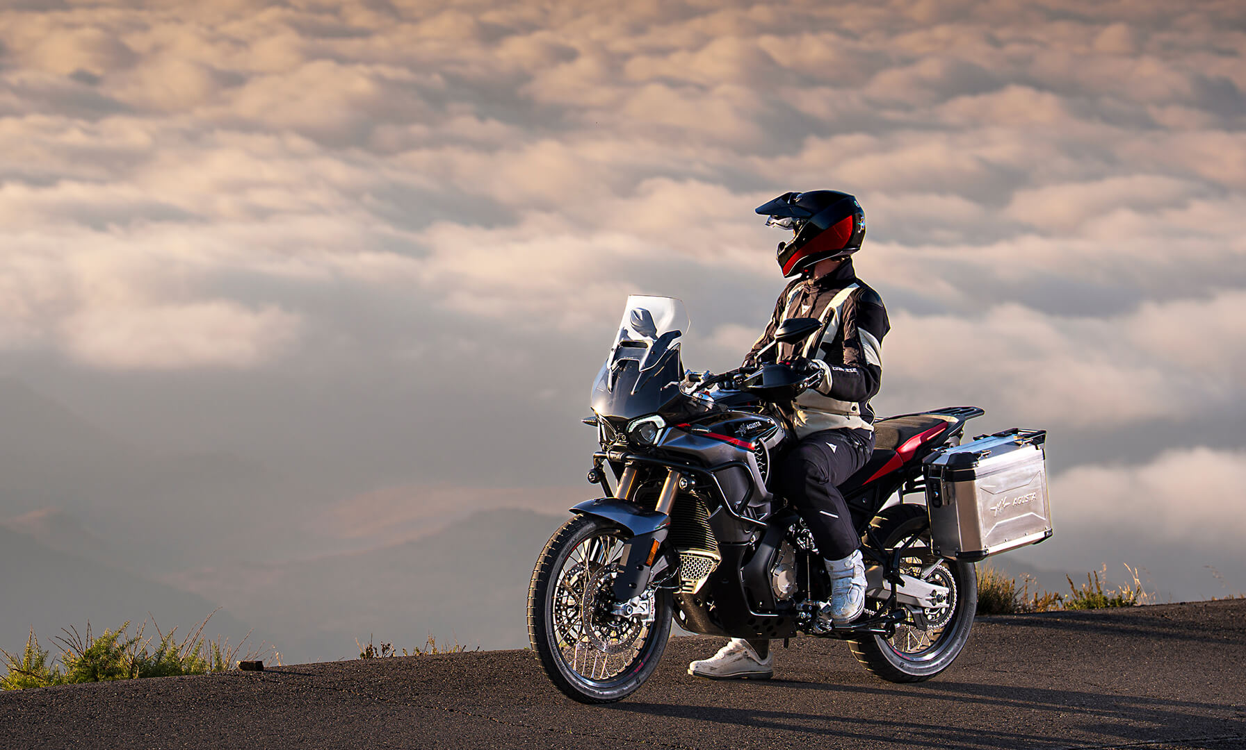 MV AGUSTA ENDURO VELOCE – Image 4