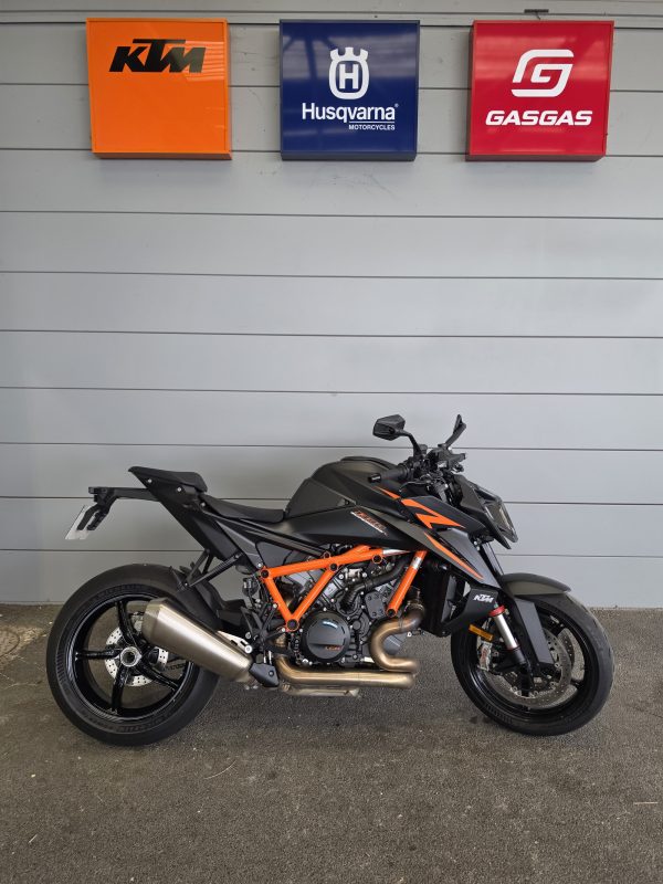 KTM 1390 SUPER DUKE R