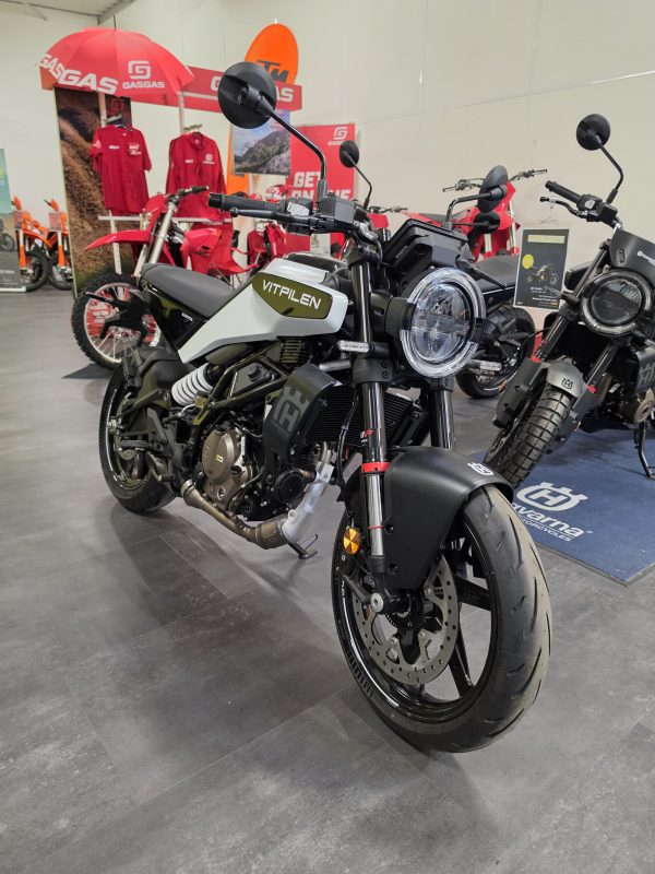 HUSQVARNA 125 VITPILEN NEUVE