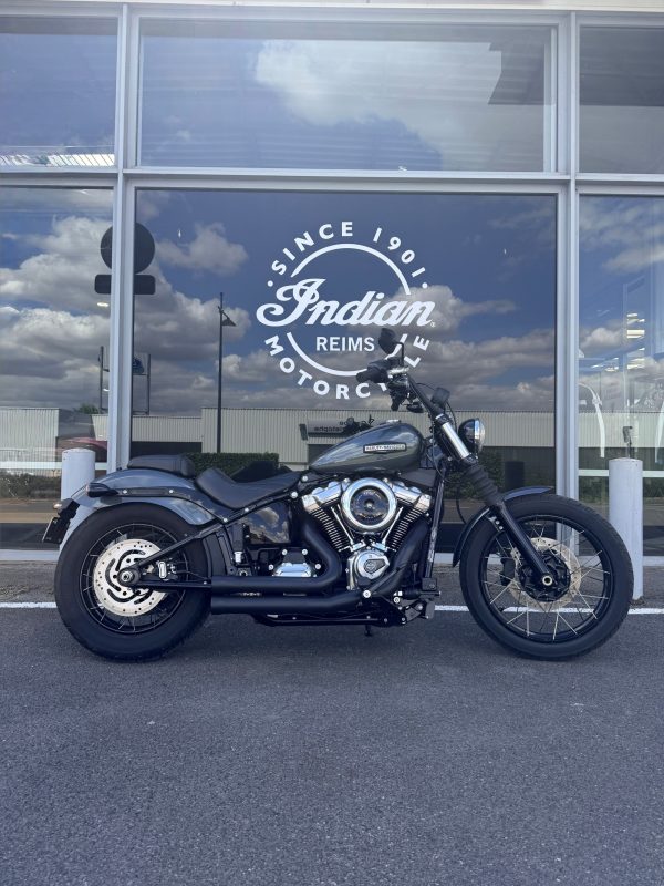 HARLEY-DAVIDSON SOFTAIL STREET BOB 1923