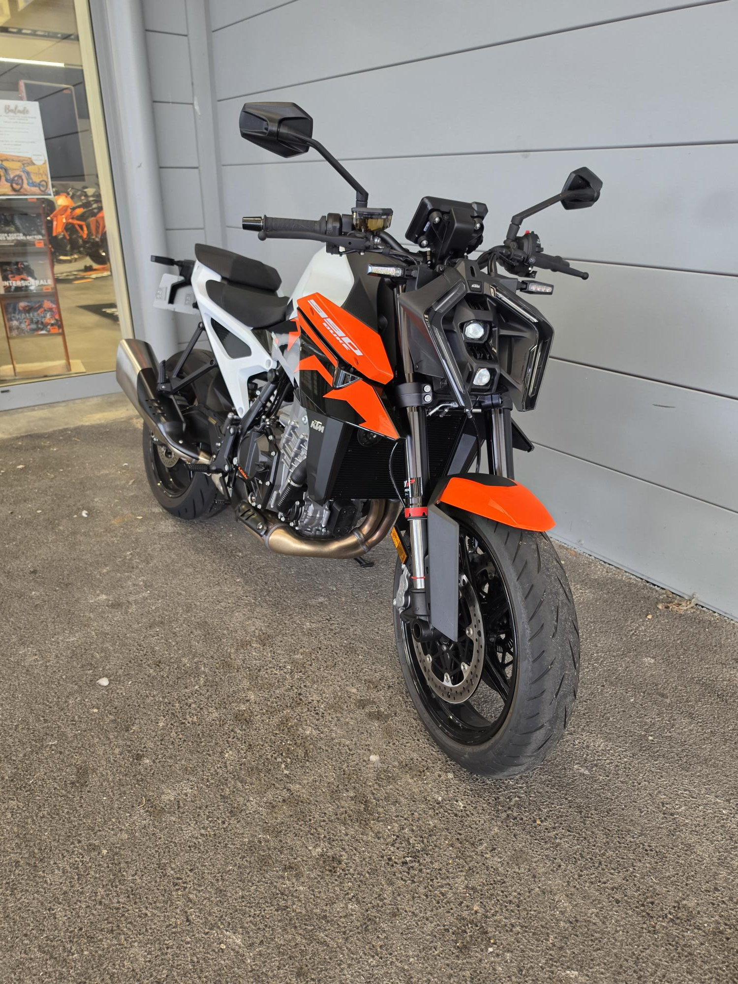 KTM 990 DUKE TECH PACK + FINANCEMENT 0%* – Image 2