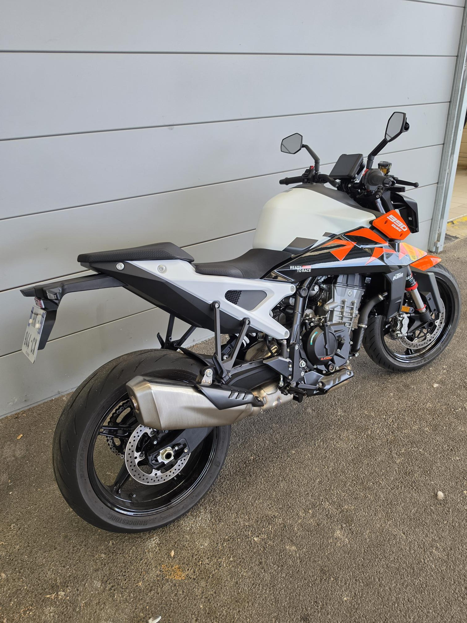 KTM 990 DUKE TECH PACK + FINANCEMENT 0%* – Image 3