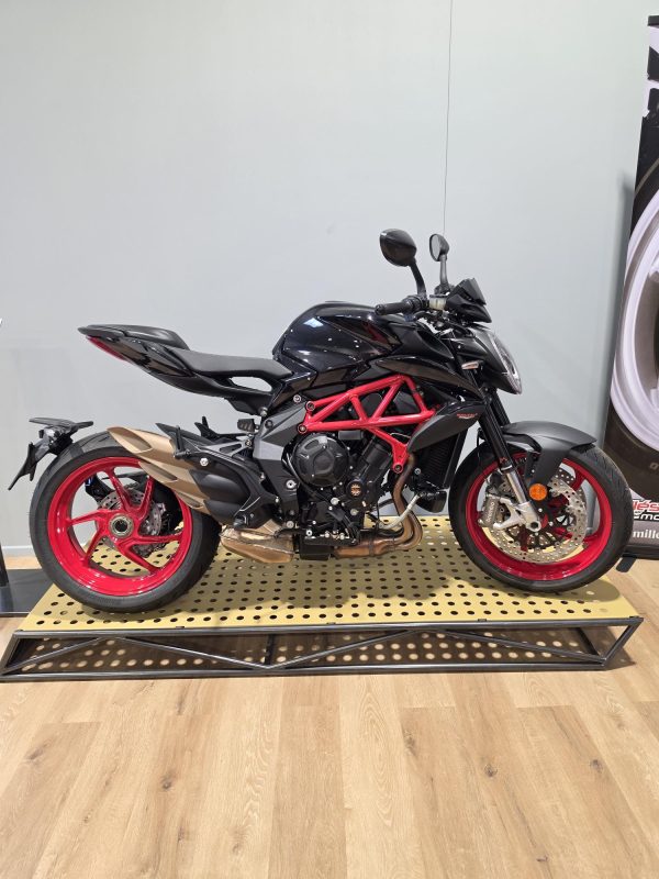 MV AGUSTA BRUTALE 800 NEUVE