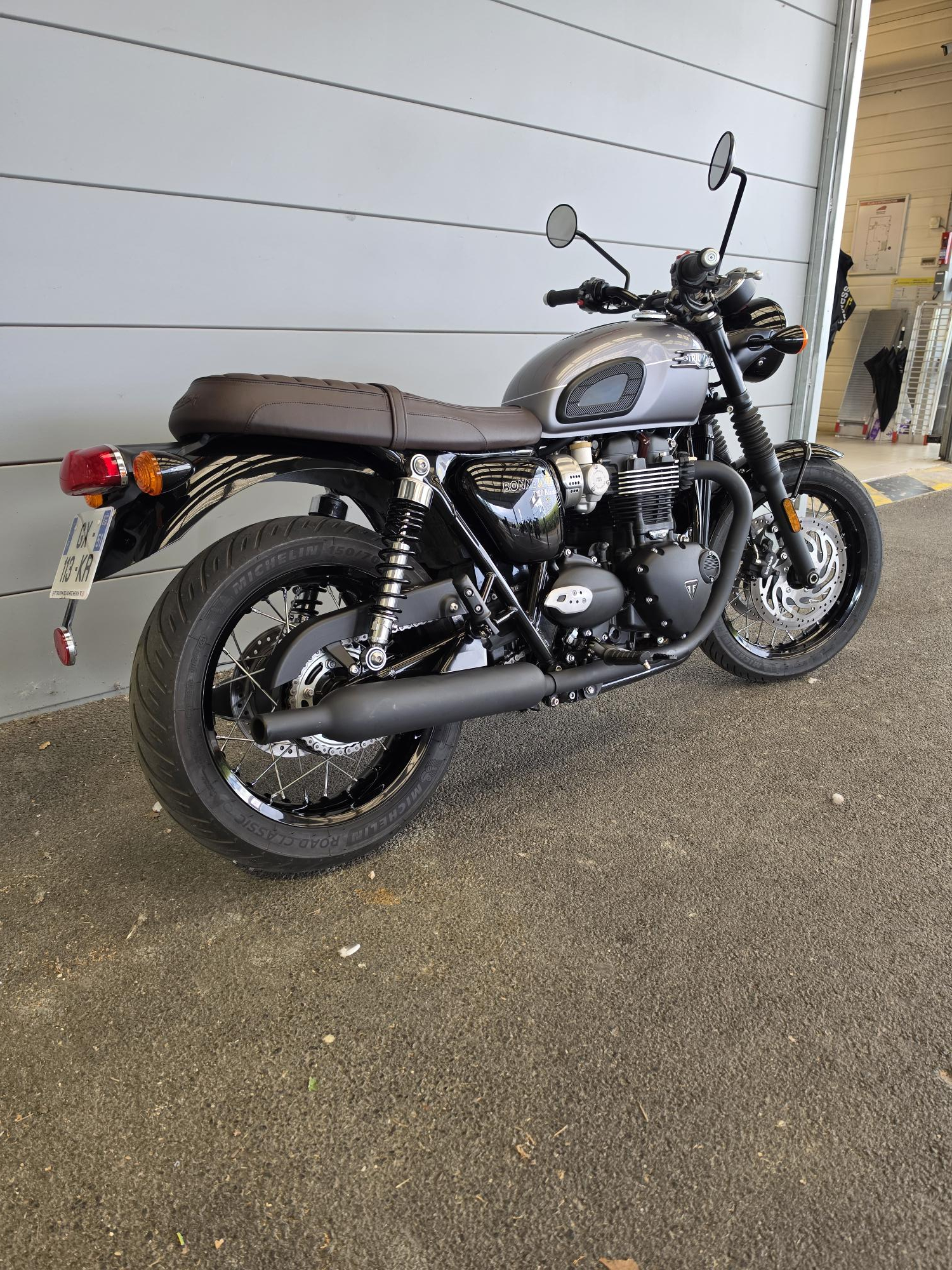 TRIUMPH Bonneville T120 Black – Image 3
