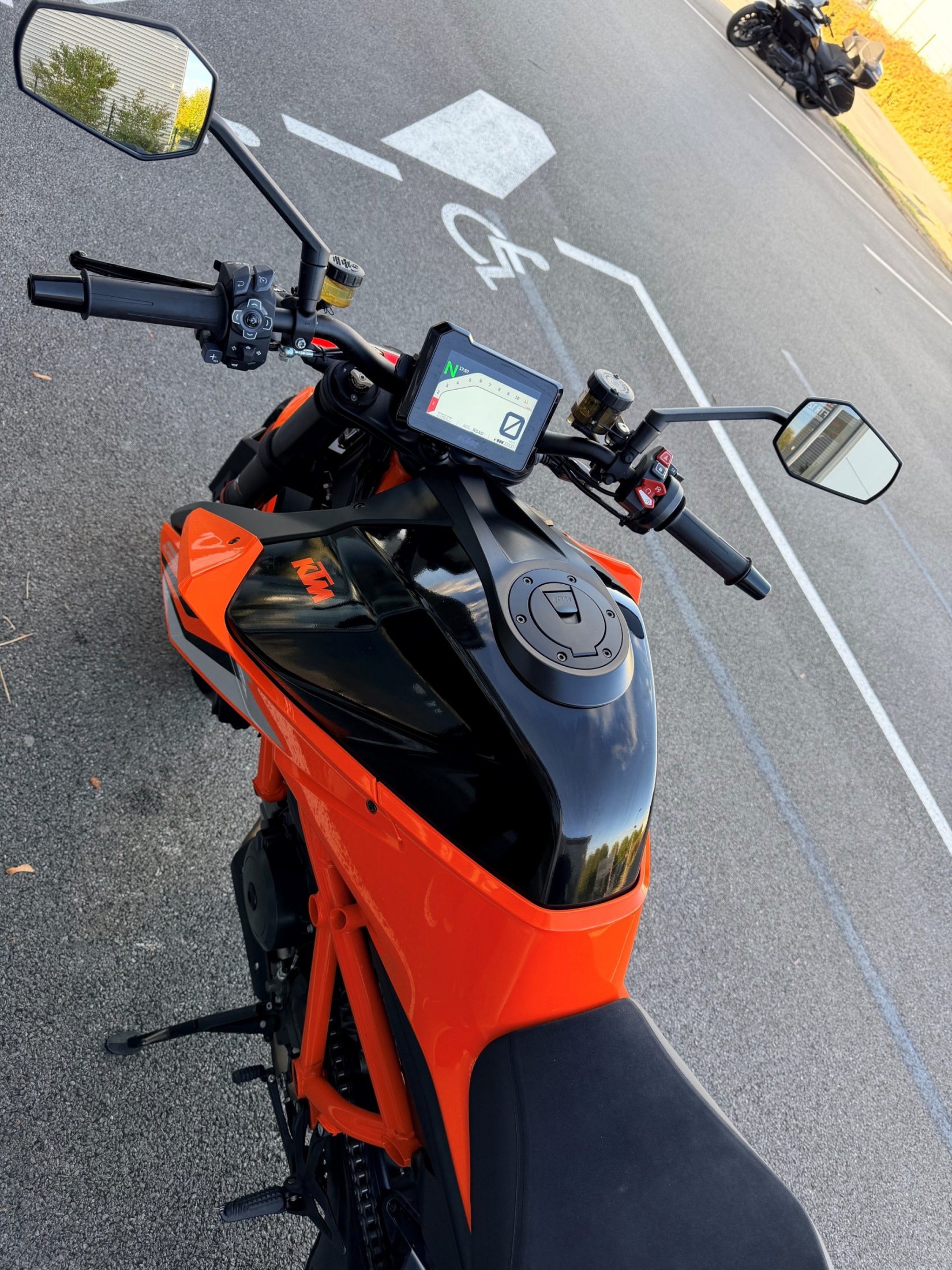 KTM 1290 SUPER DUKE R – Image 5