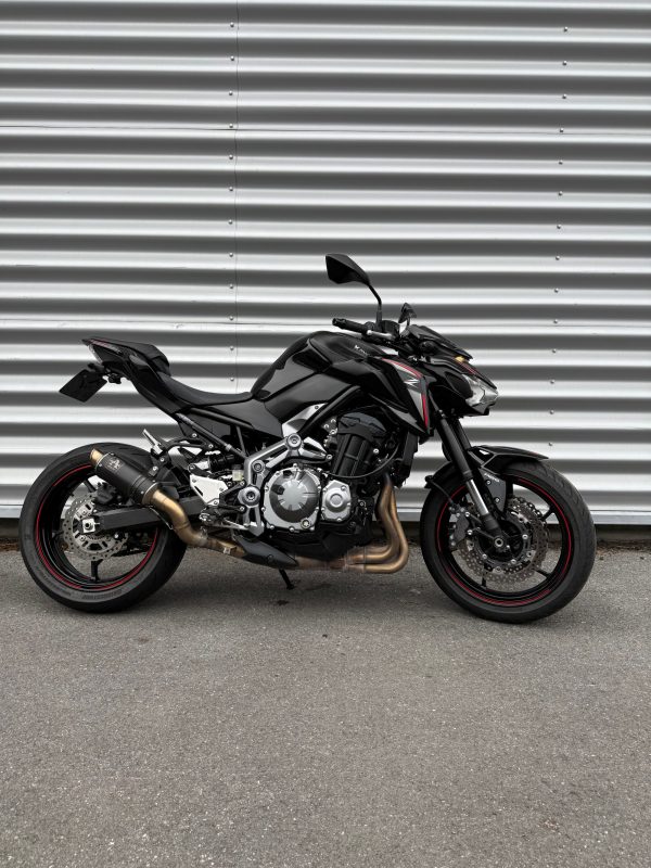 KAWASAKI Z900